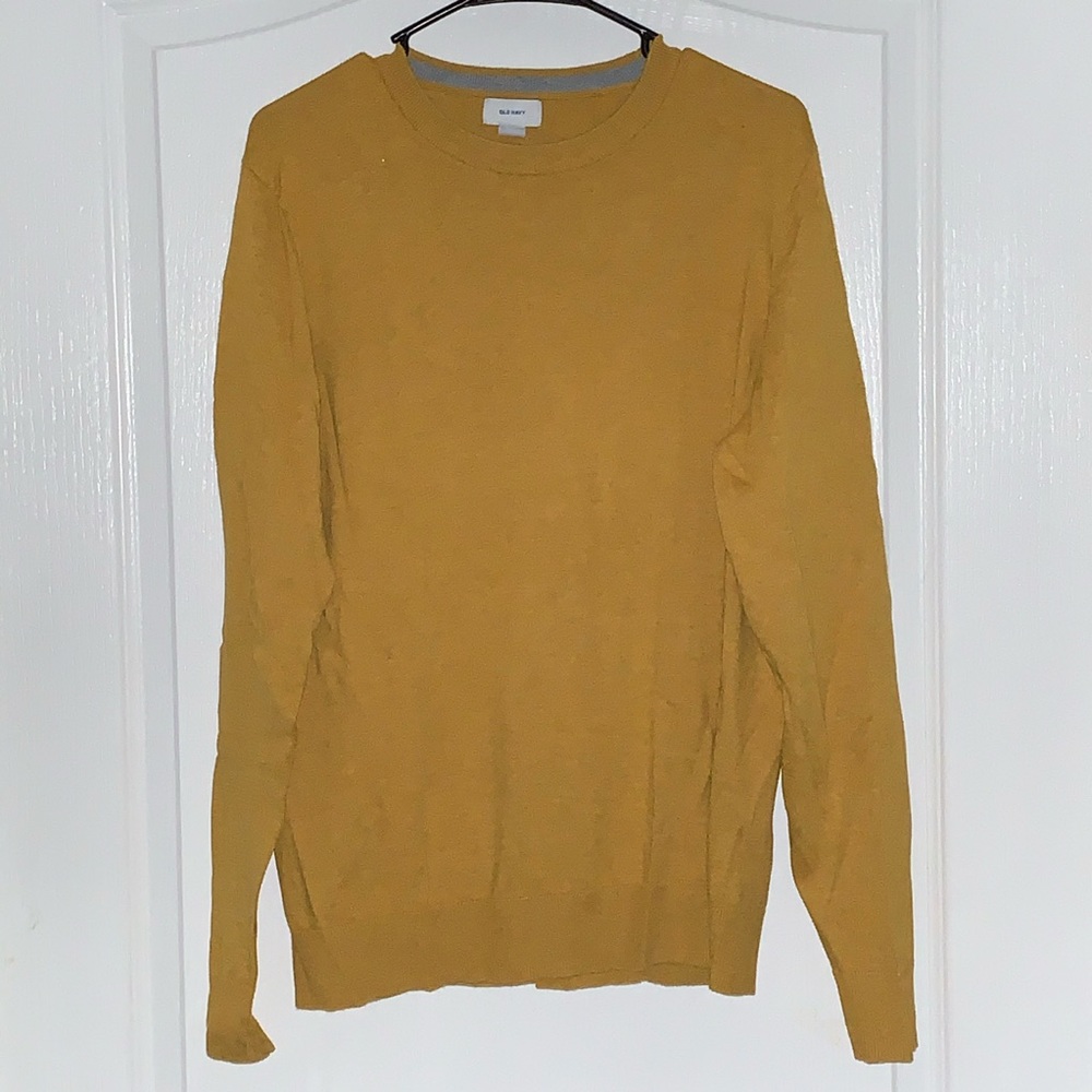 OLD NAVY SWEATER